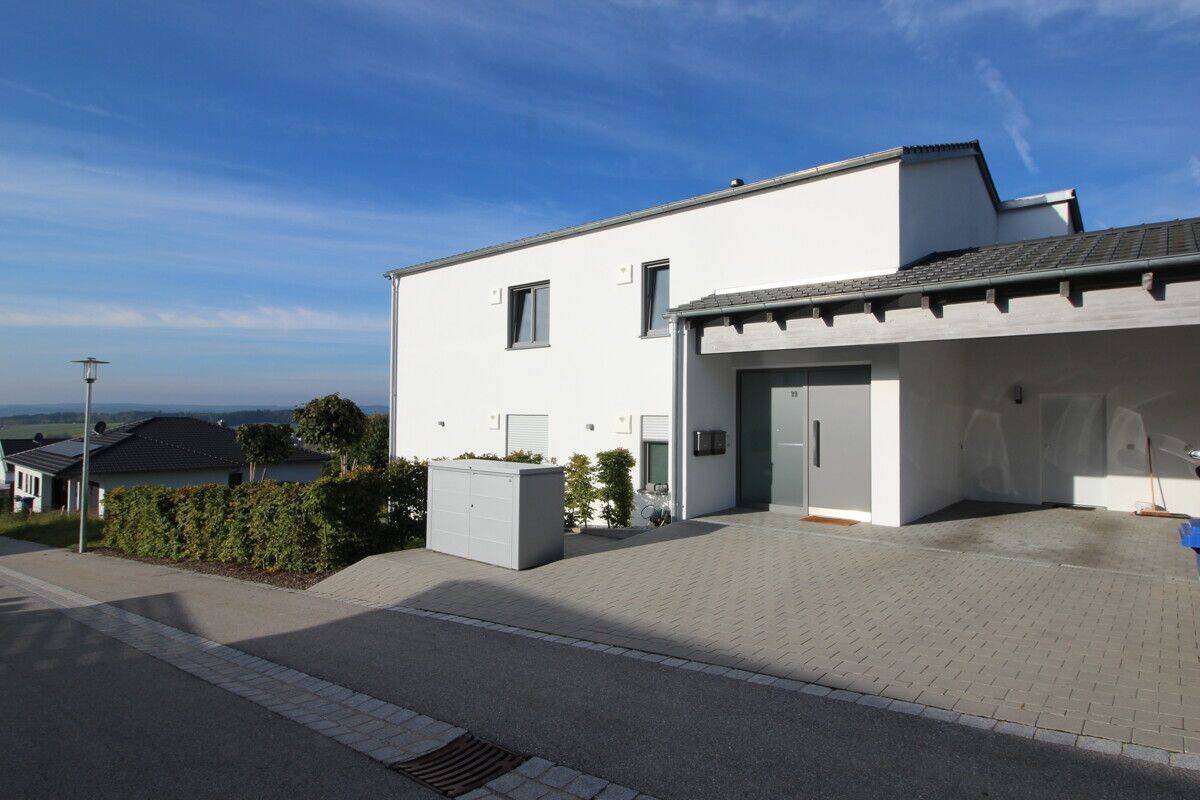 Exklusive 4-Zimmer-Wohnung in Traumlage mit eigenem Garten, 94086 Bad Griesbach i. Rottal