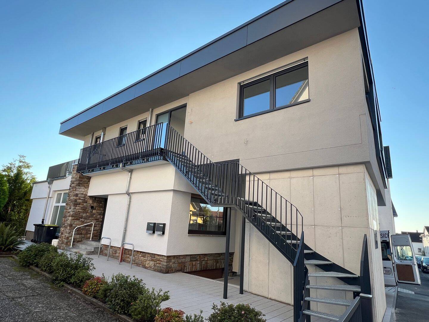 WOW! Attraktive, lichtdurchflutete 4 Zimmer-Wohnung mit riesiger Terrasse in Gießen, Turnstr. 13A, 35396 Gießen