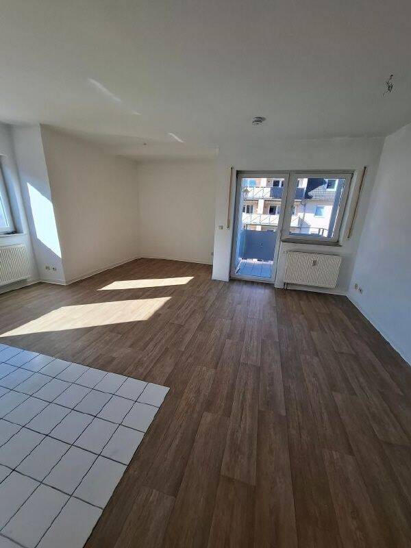 TOLLE WOHNUNG IN RUHIGER LAGE IN UNINÄHE …, 9126 Chemnitz (Altchemnitz Bernsdorf Gablenz Lutherviertel Sonnenberg)