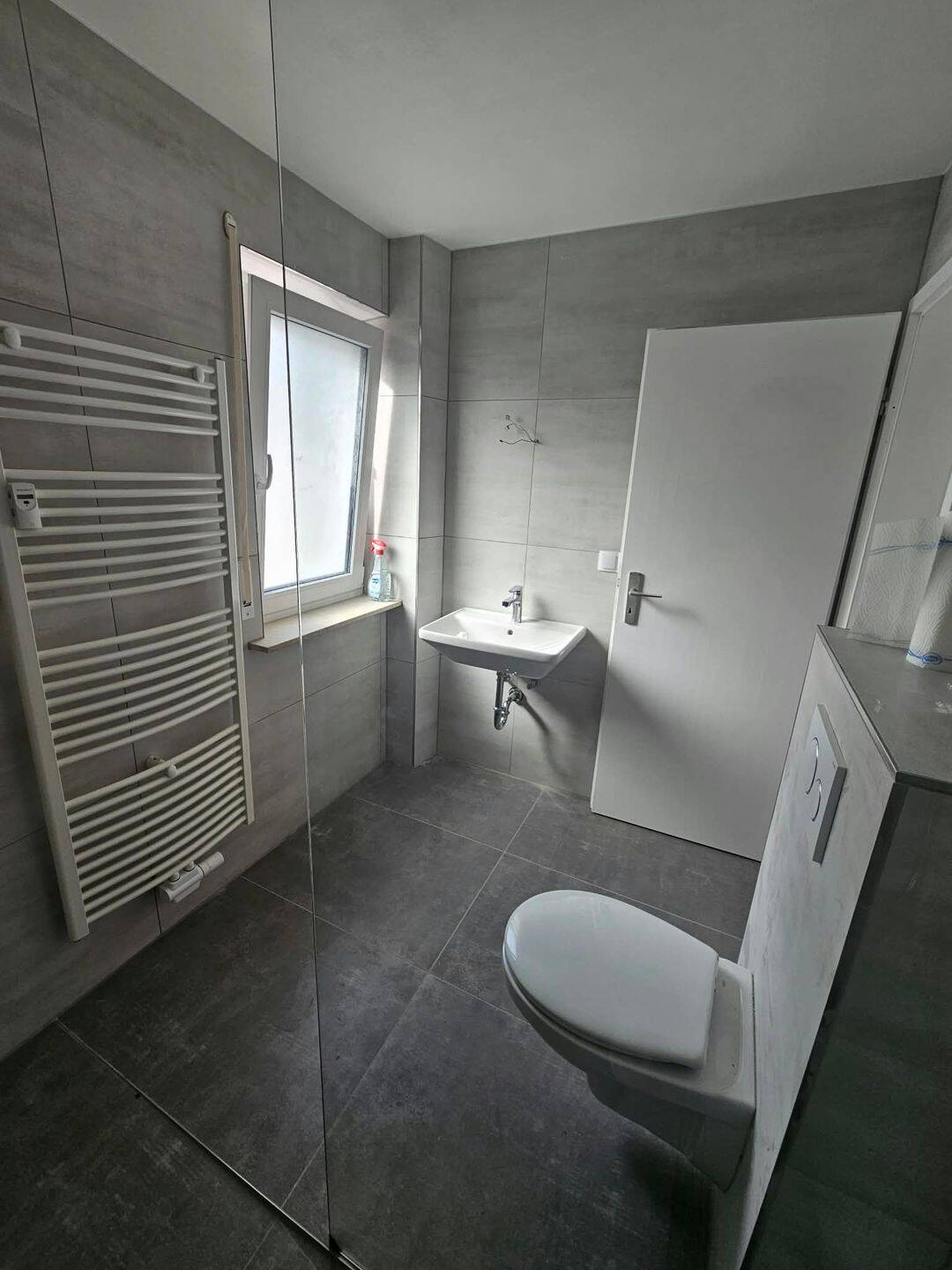 3 Zimmer, Küche, Bad, Gäste-WC und Balkon 1.OG, 86,5m², 64579 Gernsheim