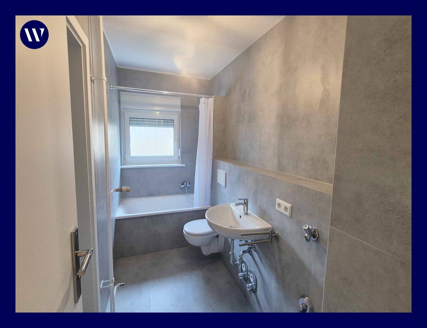 Neues Bad*Neuer Boden*Neues Wohngefühl: 3 Zimmer + Balkon + Tageslichtbad mit Wanne, Design-Boden, 78224 Singen (Hohentwiel)