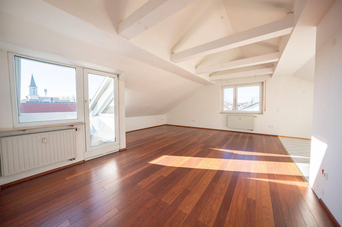 Besonderes Wohngefühl mit Dachterrasse und Privatgarten, 89160 Dornstadt (Himmelweiler)