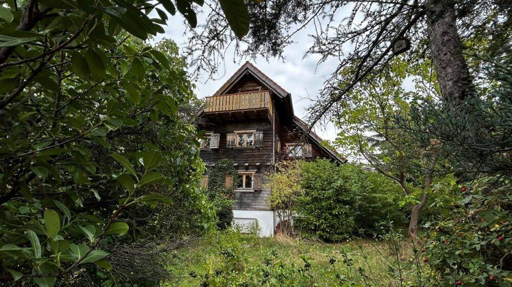 Großes optisch ansprechendes Einfamilienhaus mit Einliegerwohnung in ruhiger Lage!!!, 90556 Seukendorf