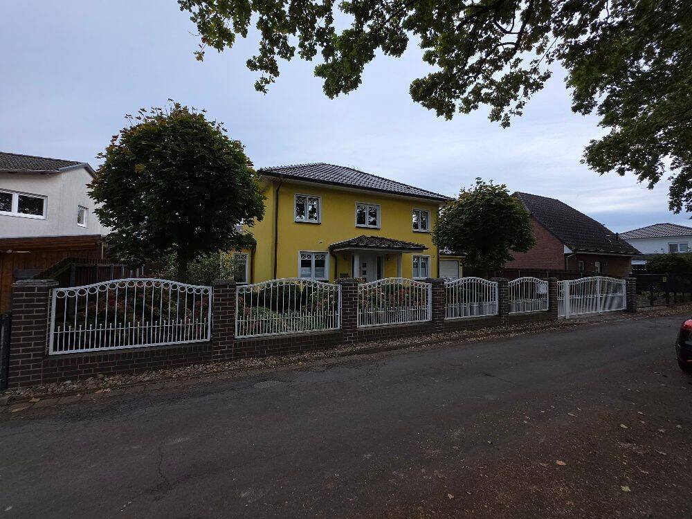 Exklusives Wohnhaus mit Wintergarten und Sauna in Nienburg, 31582 Nienburg (Weser)