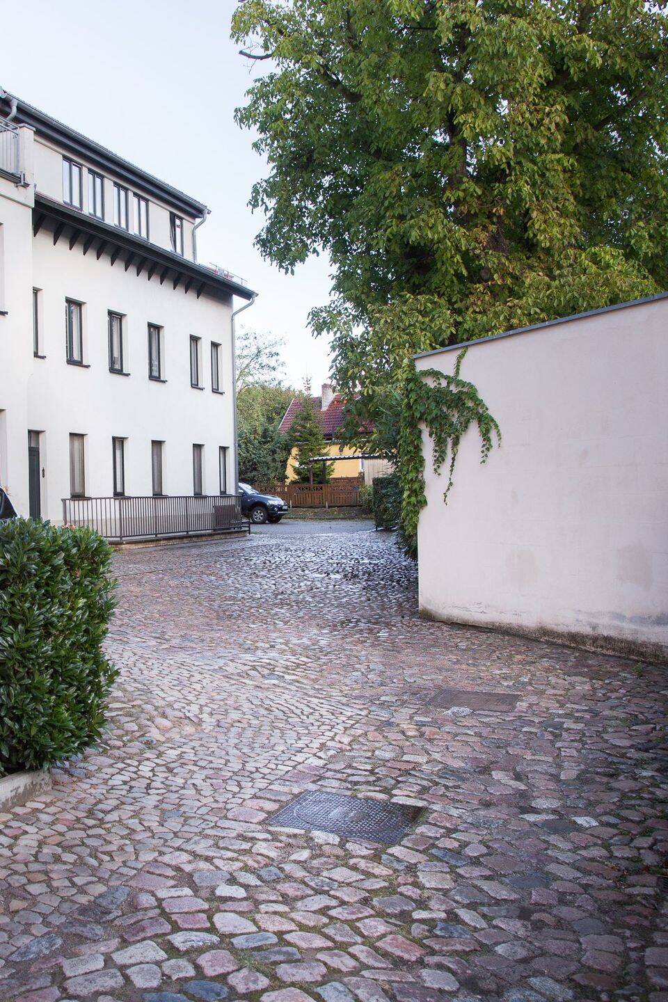 Attraktives Wohnen in zentraler Lage von Nauen! Renovierte 2-Zimmer-Wohnung im Herzen von Nauen – 63,91 m² mit PKW Stellplatz, 14641 Nauen
