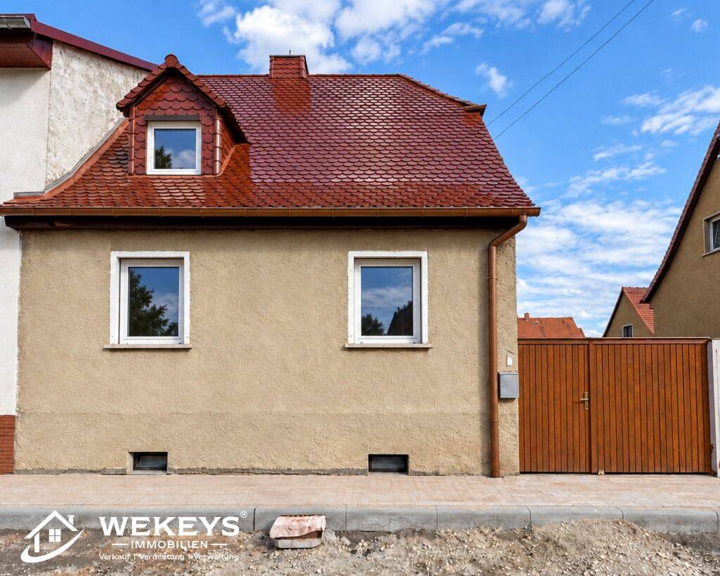 Gemütliche Doppelhaushälfte mit Garten, Hof und vielseitigen Nebengebäuden in Heldrungen, 6577 An der Schmücke