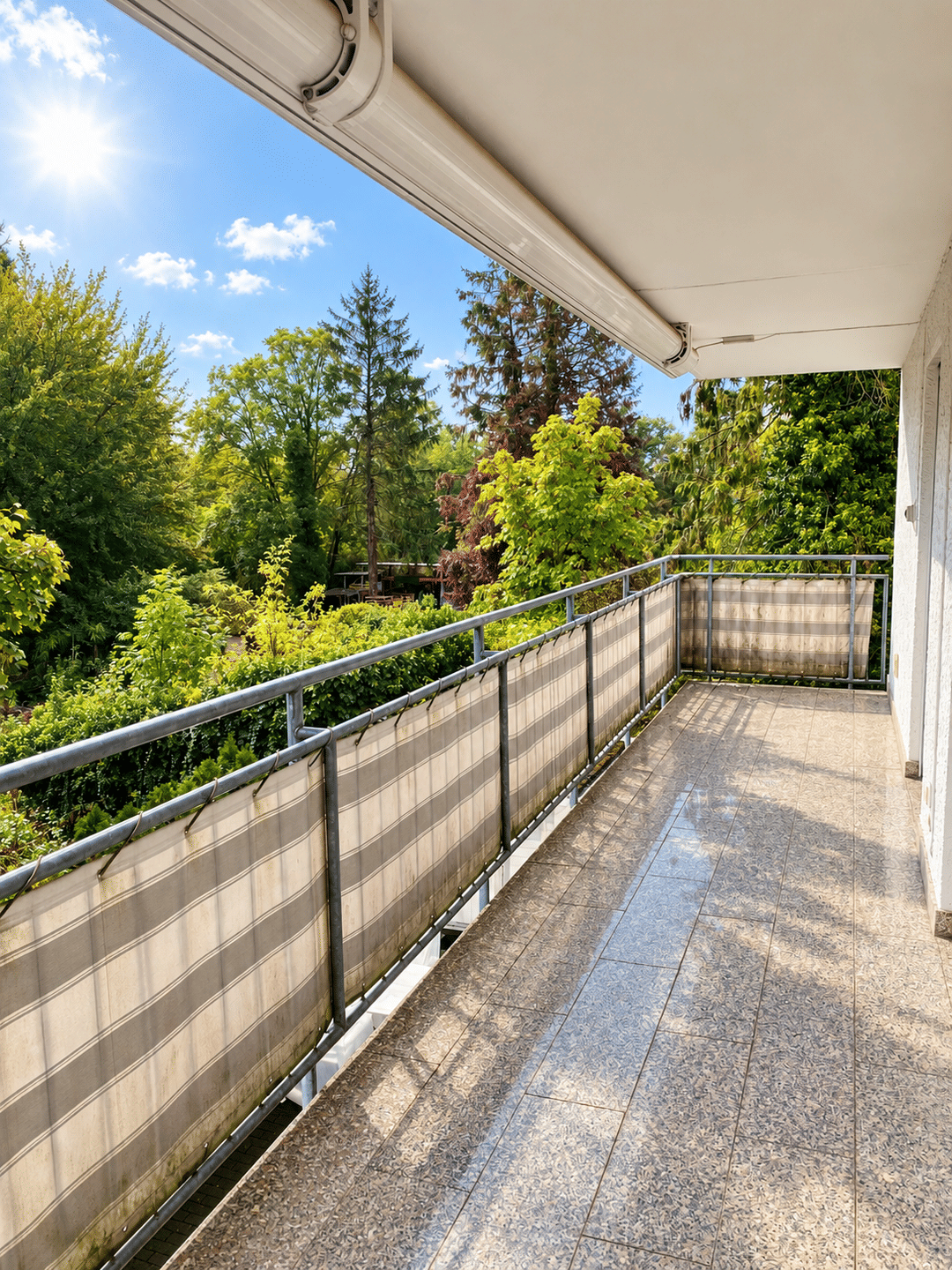Großzügige 4,5-Zimmer-Wohnung mit 103 m², zwei Balkonen und drei Stellplätzen in Mühltal, 64367 Mühltal