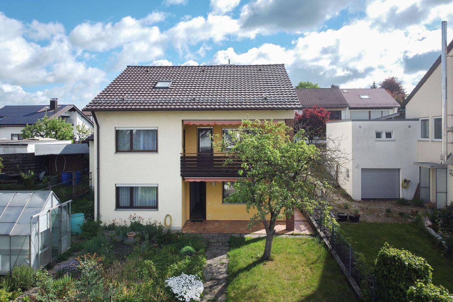Platz für Familie & gemeinsame Momente –
Einfamilienhaus & Einliegerbereich, 89250 Senden