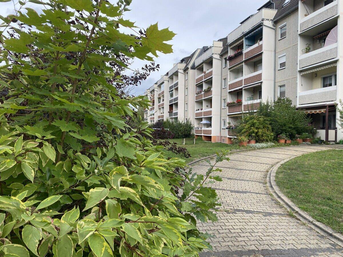 Viel Platz für Ihren Wohnkomfort – große Eigentumswohnung in Bad Klosterlausnitz mit Weitblick, 7639 Bad Klosterlausnitz