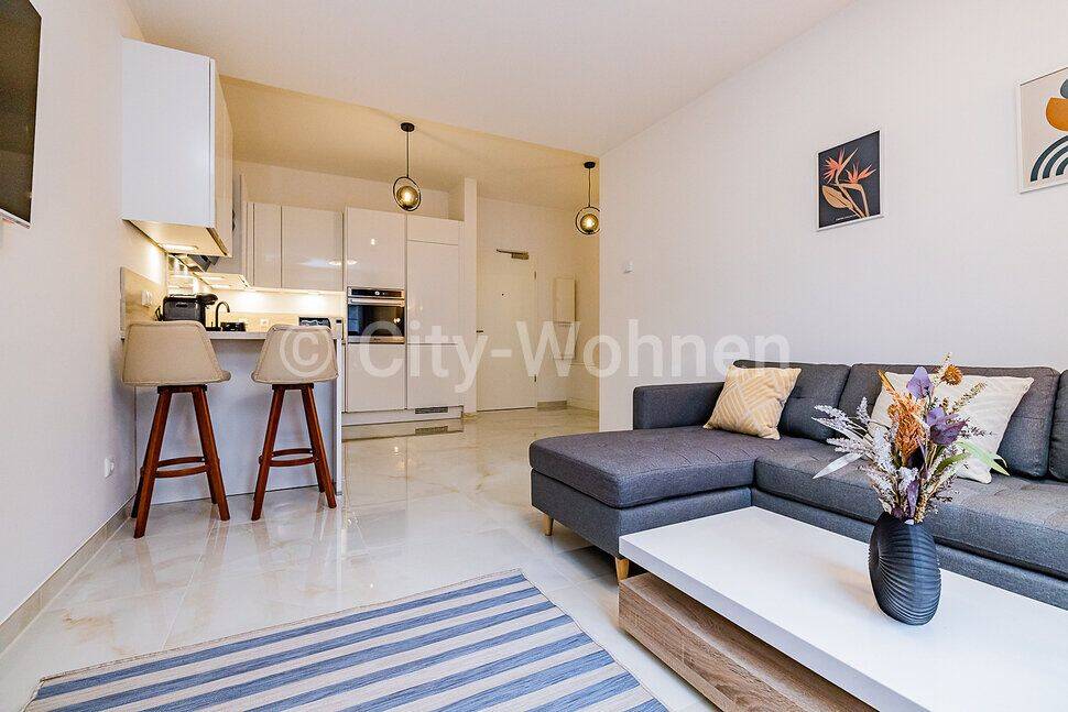 Möblierte 2-Zimmer-Wohnung in Hamburg-Jenfeld, 22045 Hamburg (Wandsbek Jenfeld Tonndorf)