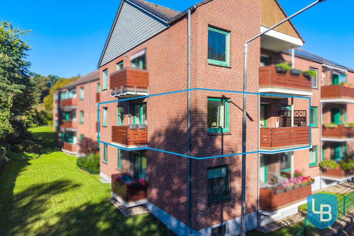 Wohlfühlen in Plön: Charmante 4-Zimmer-Wohnung mit zwei Loggien, 24306 Plön