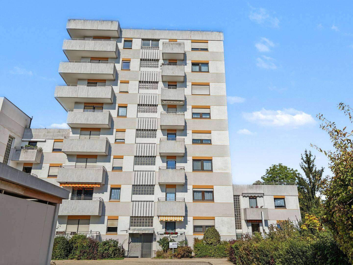 Freie und großzügige 2-Zimmer-Wohnung mit Balkon und Blick in die Pegnitzauen in Nürnberg-Mögeldorf, 90482 Nürnberg (Freiland Laufamholz Mögeldorf Rehhof Unterbürg)