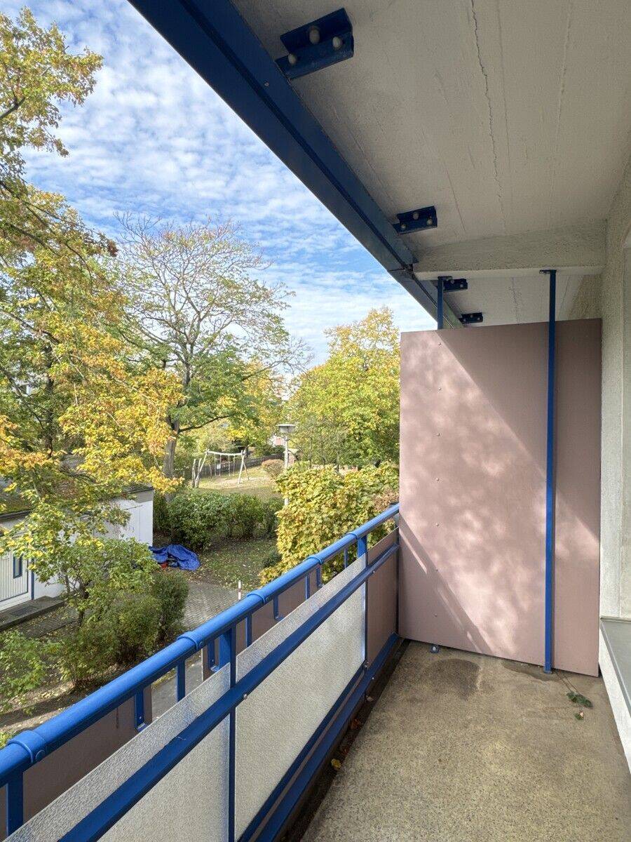 Plänterwald – 3-Zimmer – Balkon – Parkplatz – Keller – zentral – ruhig – sauber – bezugsfertig, 12437 Berlin (Treptow-Köpenick)