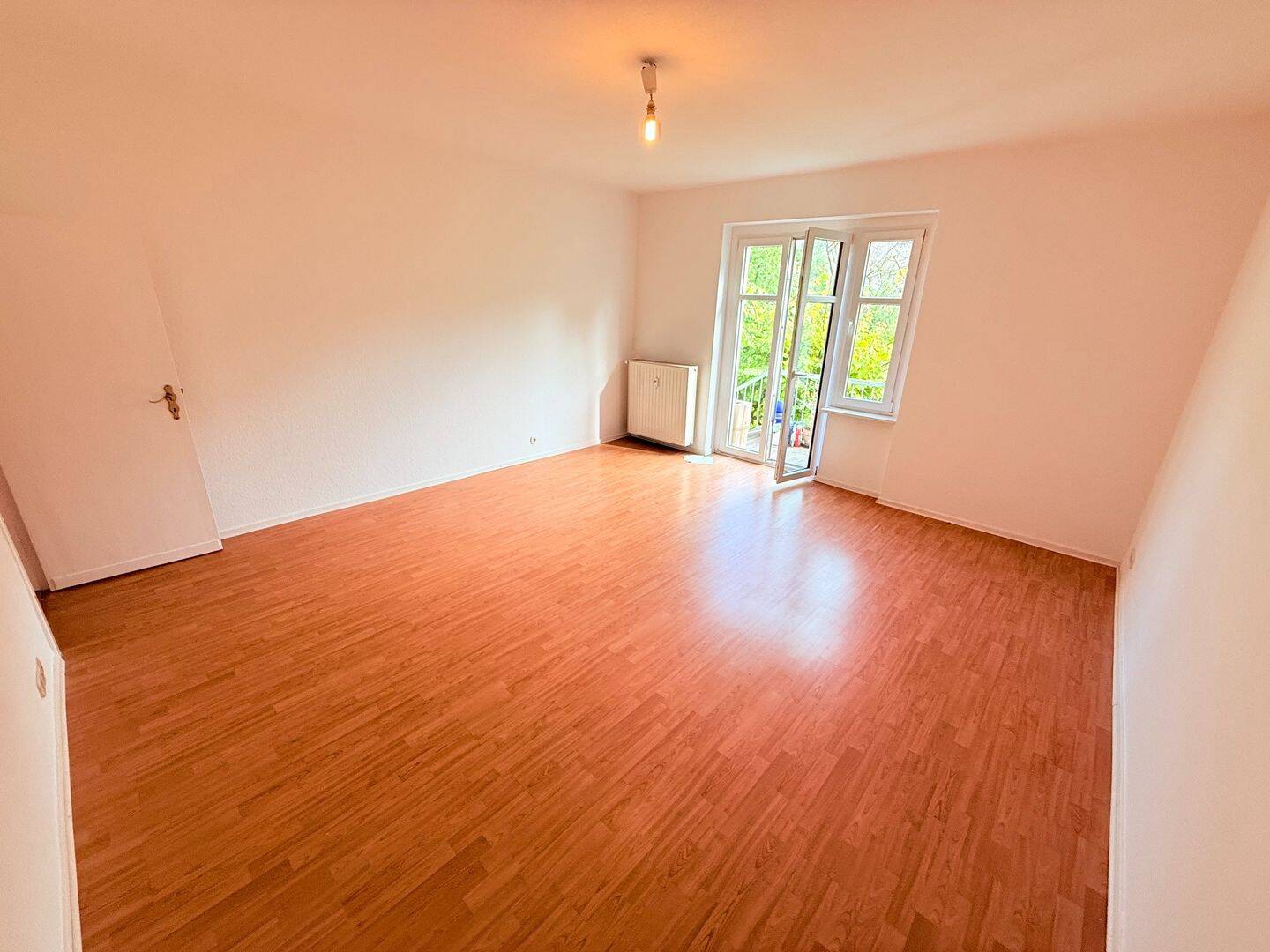 Blick ins Grüne! Helle Balkon-Whg mit Gartennutzung! **Garage**, 12489 Berlin (Treptow-Köpenick)