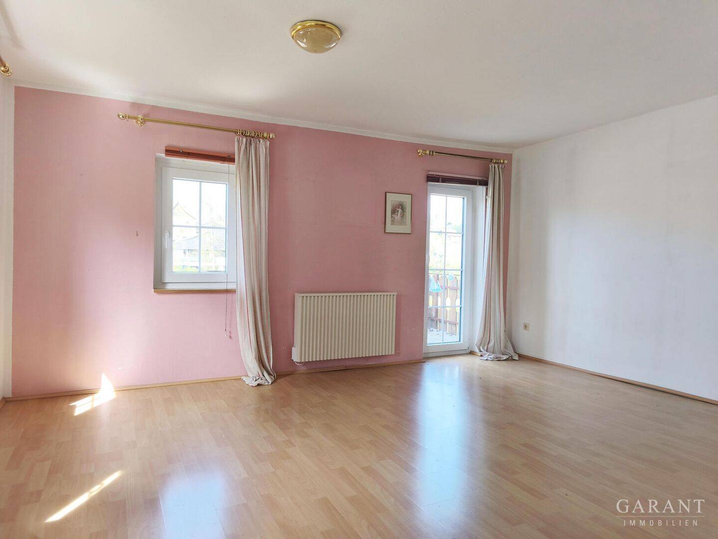 Charmante 4 Zimmer-Wohnung mit Ausbaupotenzial, 72178 Waldachtal
