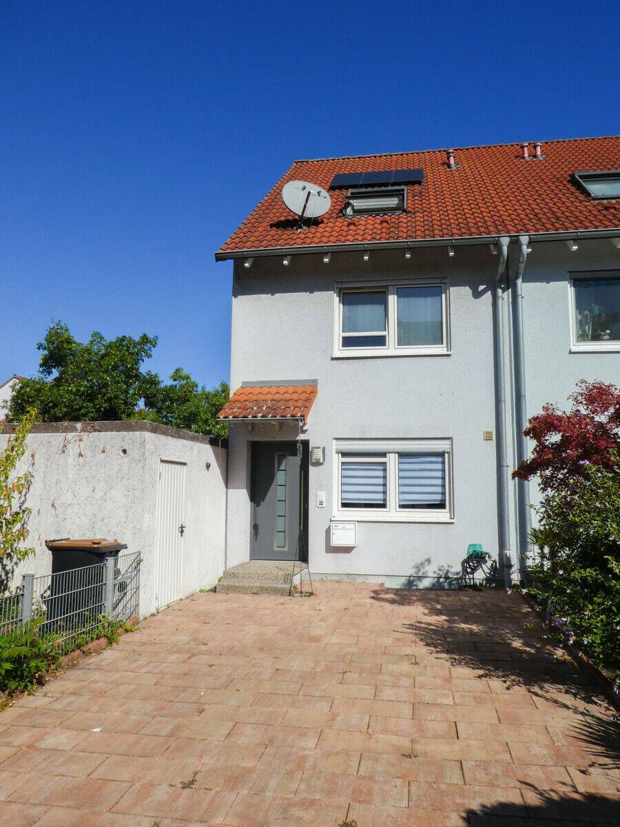 Wohnen mit Garten, Terrasse und viel Platz – gepflegtes Reihenendhaus mit Garage und Stellplatz, 68307 Mannheim (Blumenau Kirschgartshausen Sandhofen Schönau)