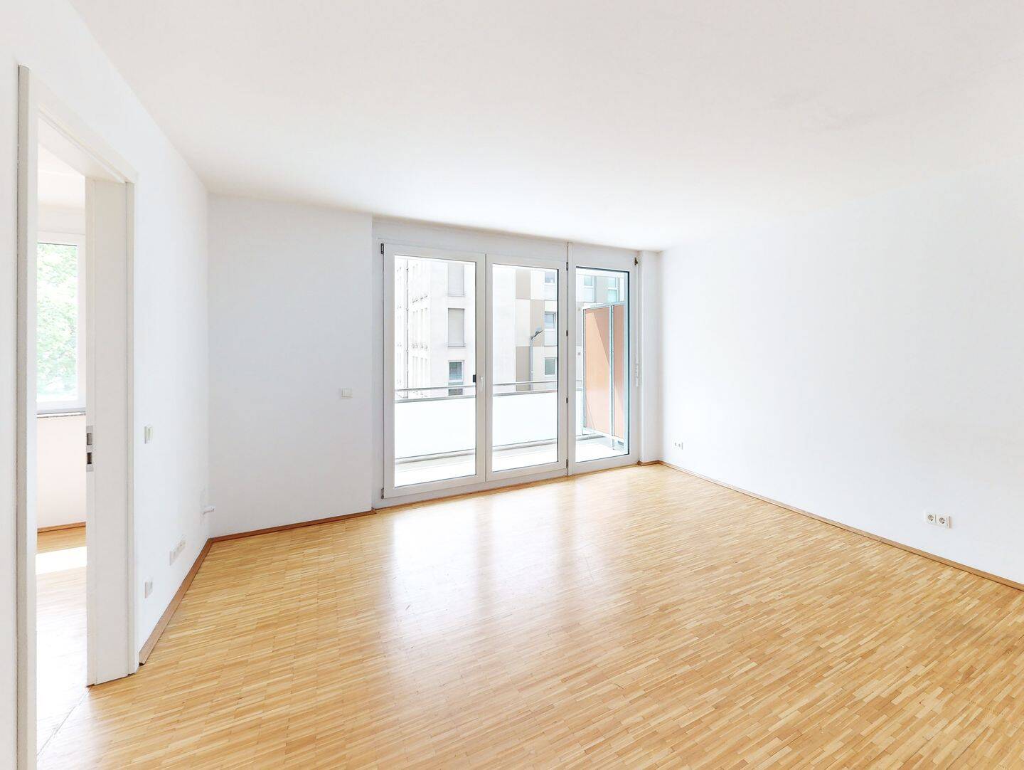 Elegantes Wohnen mit Terrasse: Stilvolle 2-Zimmer-Wohnung mit offenem Wohn-/Essbereich, 71034 Böblingen