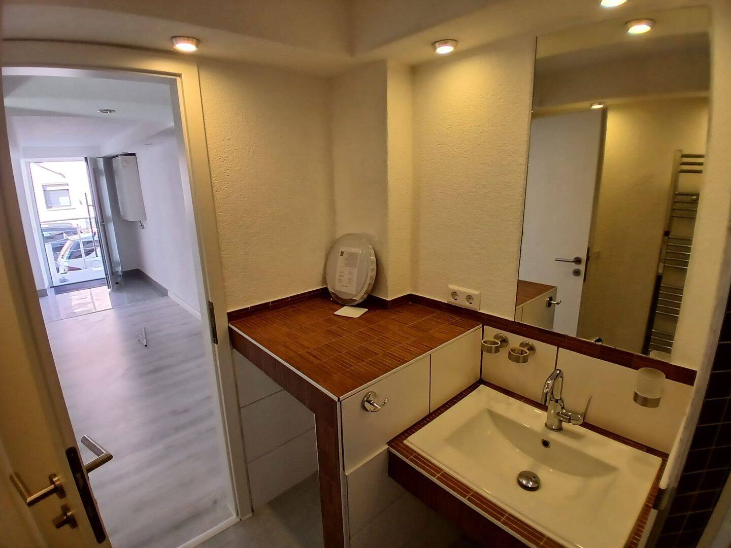 ERST BEZUG: Neu Sanierte 3 Zimmer Wohnung zu vermieten, 72355 Schömberg