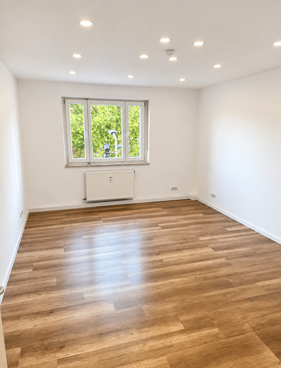 Stilvoll am Jakobsplatz: 2 Zimmer mit Balkon & Einbauküche, 90402 Nürnberg (Gleißbühl Lorenz Tafelhof Tullnau Wöhrd)