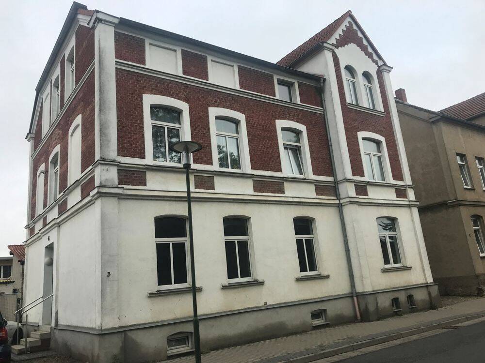 Großzügige 4-Zimmer-Wohnung mit überdachter Terrasse in Waren (Müritz), 17192 Waren (Müritz)