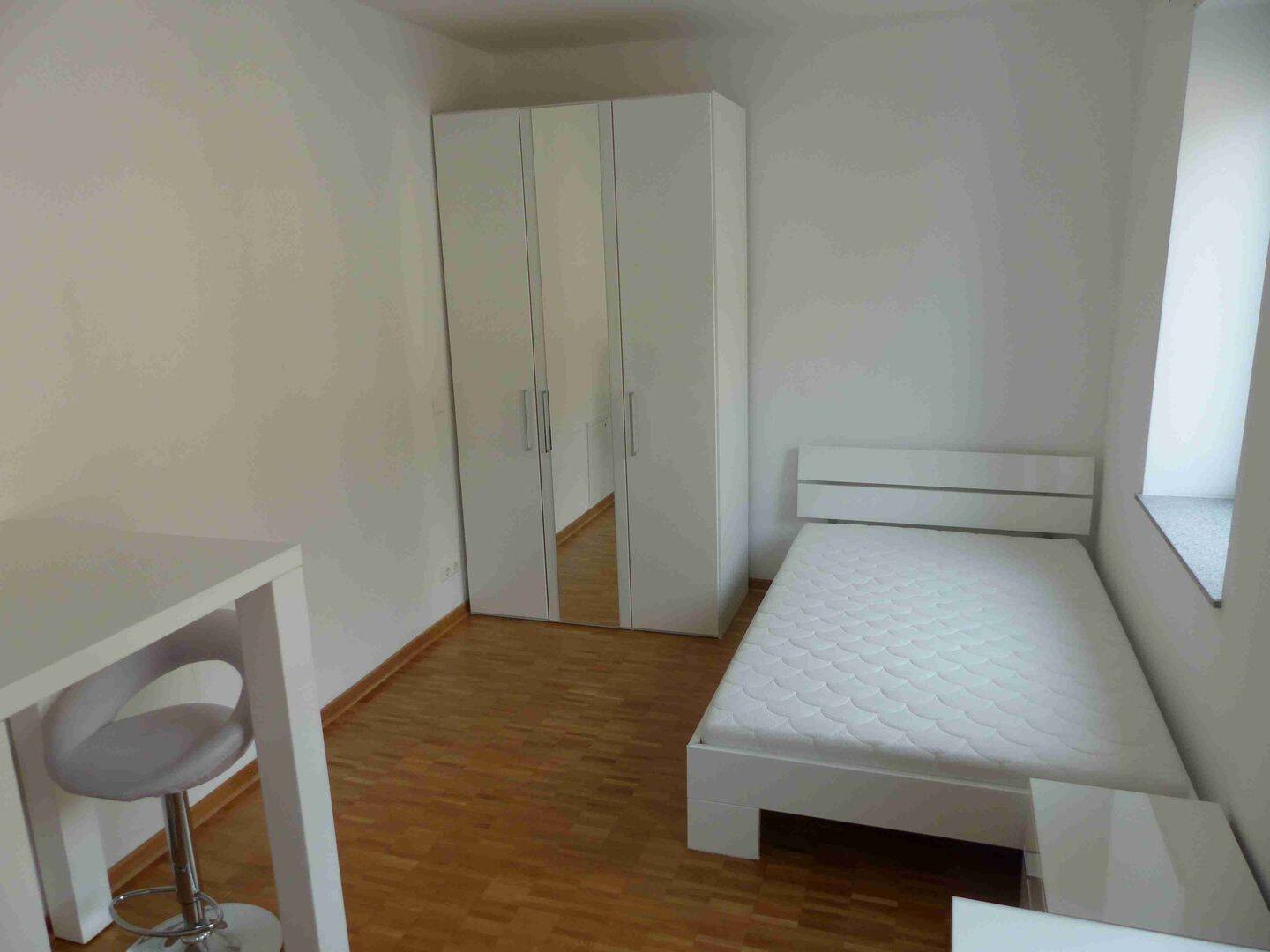 Sehr gut geschnittene 1-Zimmer-Studenten-Wohnung im Erlanger Zollhausviertel, 91052 Erlangen (Anger Erlangen-Ost Erlangen-Süd Innenstadt)