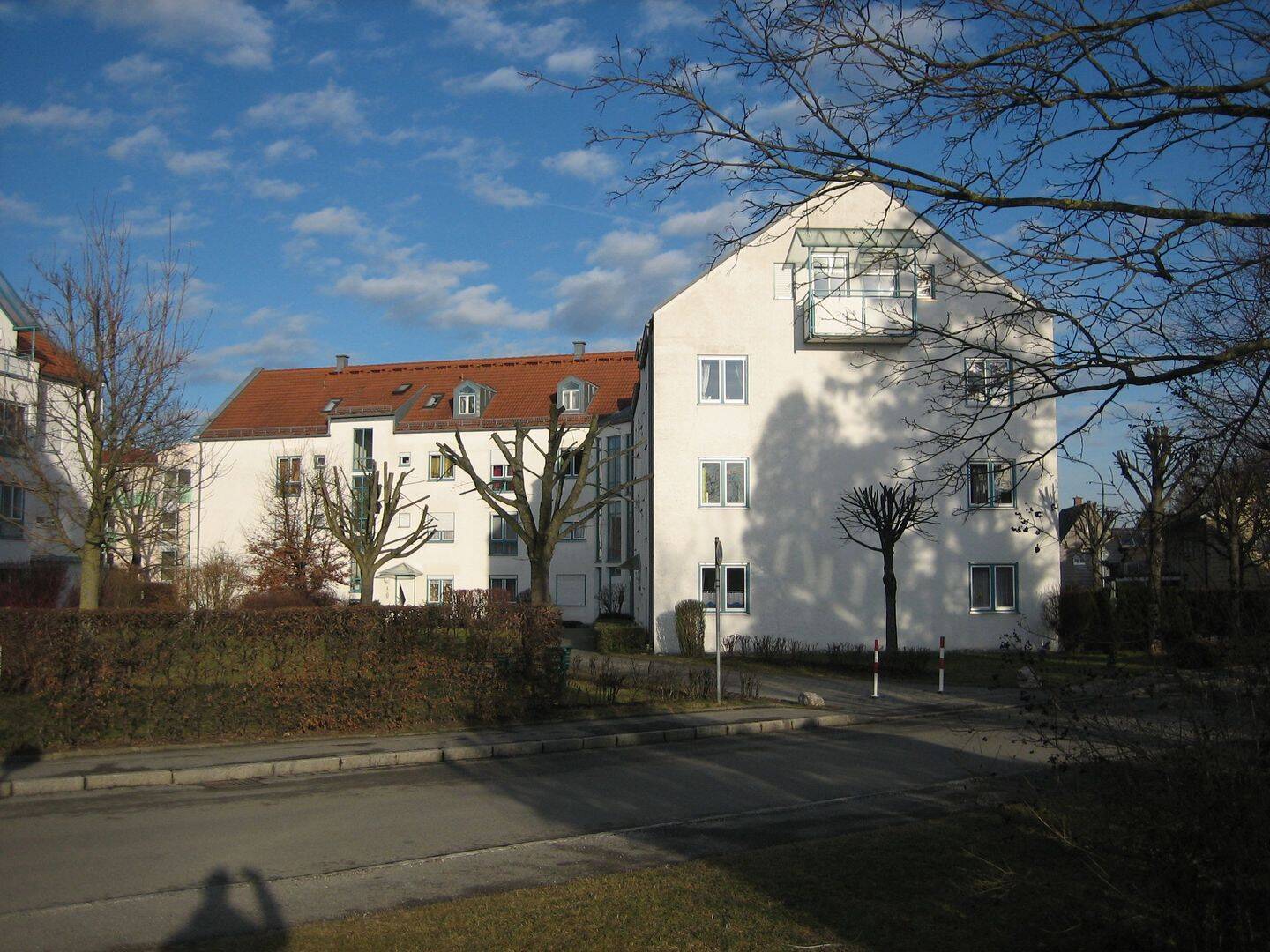 Helle 2-Zi-DG-Wohnung mit Balkon (provisionsfrei), 84503 Altötting