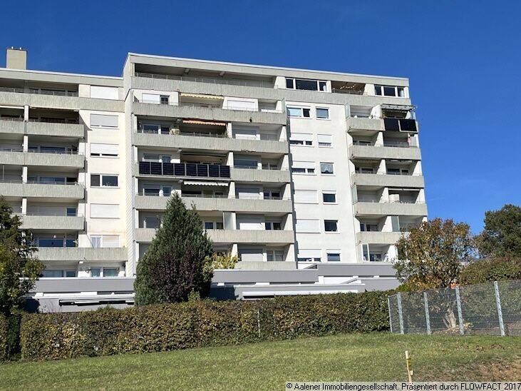 Großzügige 4,5-Zimmer-Wohnung mit sonnigem Balkon und herrlicher Aussicht, 73431 Aalen
