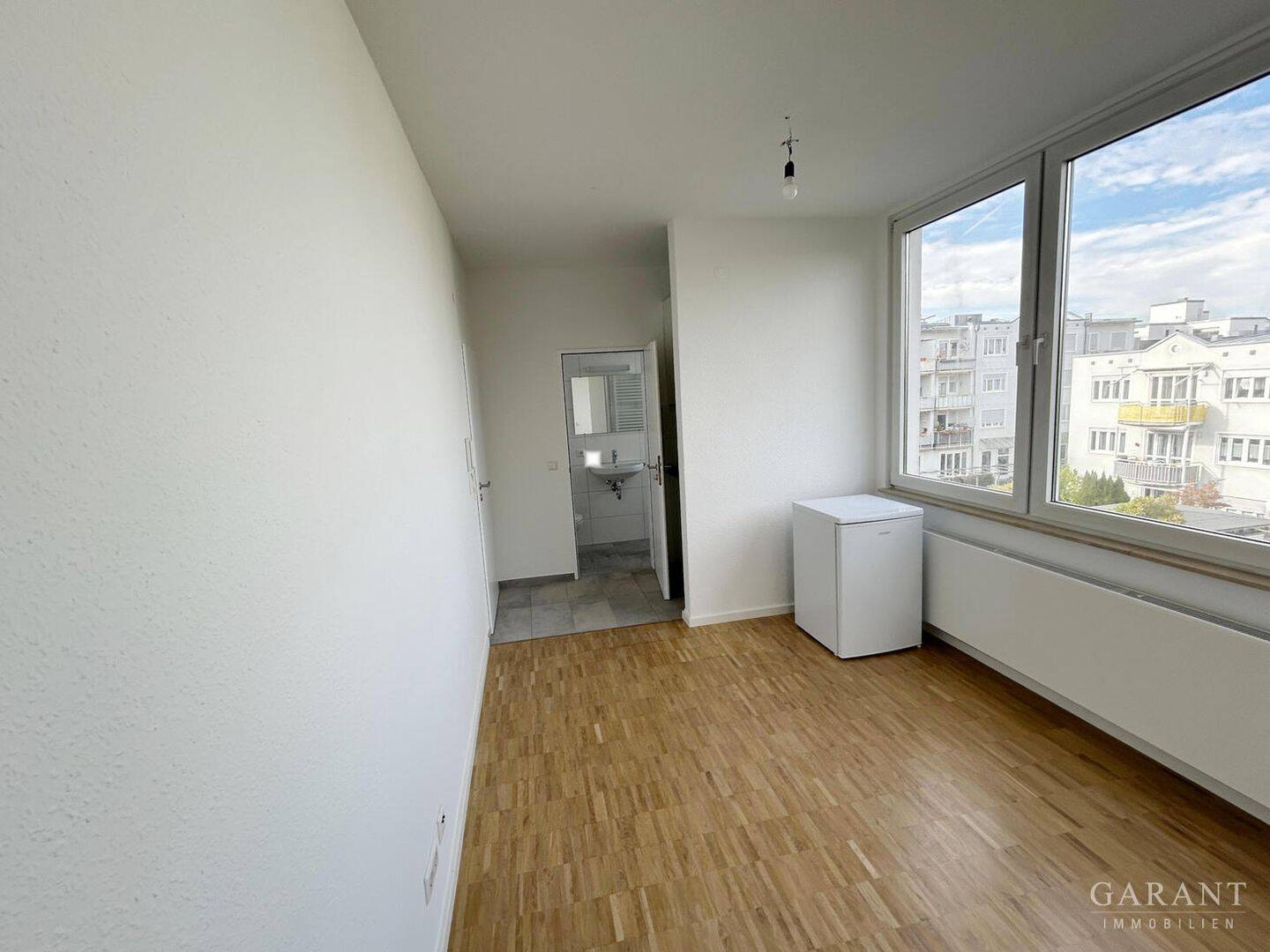 Modernisierte 2 Zimmer-Wohnung in zentraler Lage von Böblingen!, 71032 Böblingen