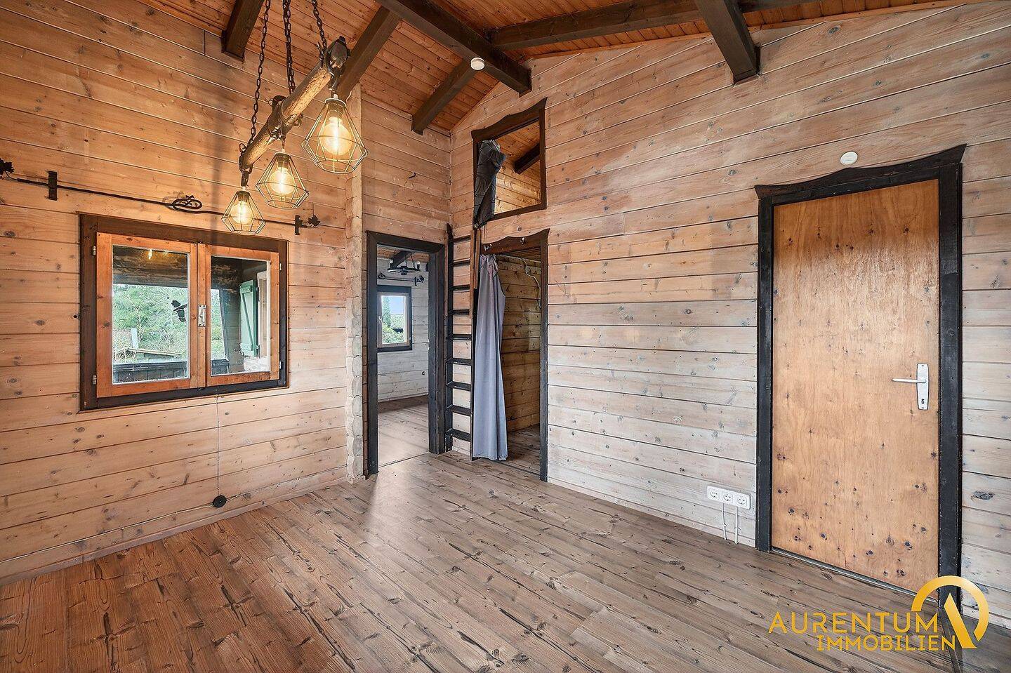 Großes Grundstück mit Altbestand und genehmigter Neubauplanung – Haus + 755 m² Grund bei Landshut, 84189 Wurmsham