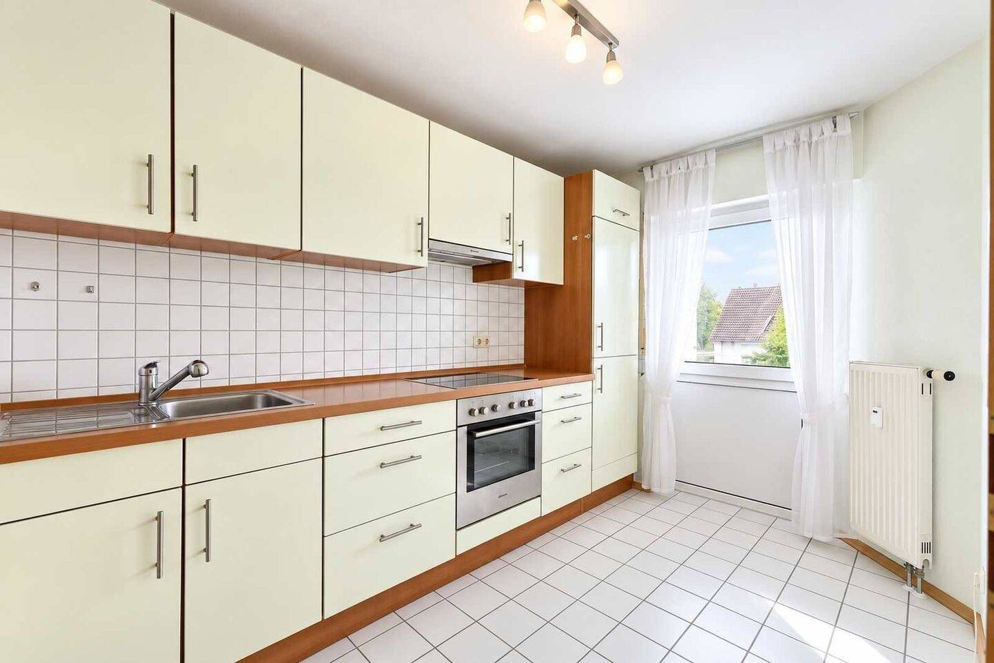 helle 4-Zimmer ETW in Rastatt mit Tiefgaragenstellplatz, 76437 Rastatt