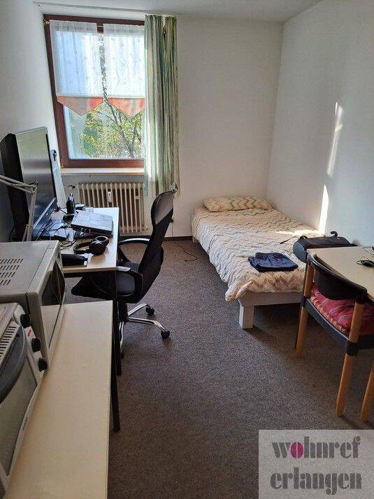 Schönes möbliertes 1 Zimmer Apartment, 91058 Erlangen (Bruck Eltersdorf Erlangen-Süd Sebaldussiedlung Tennenlohe)