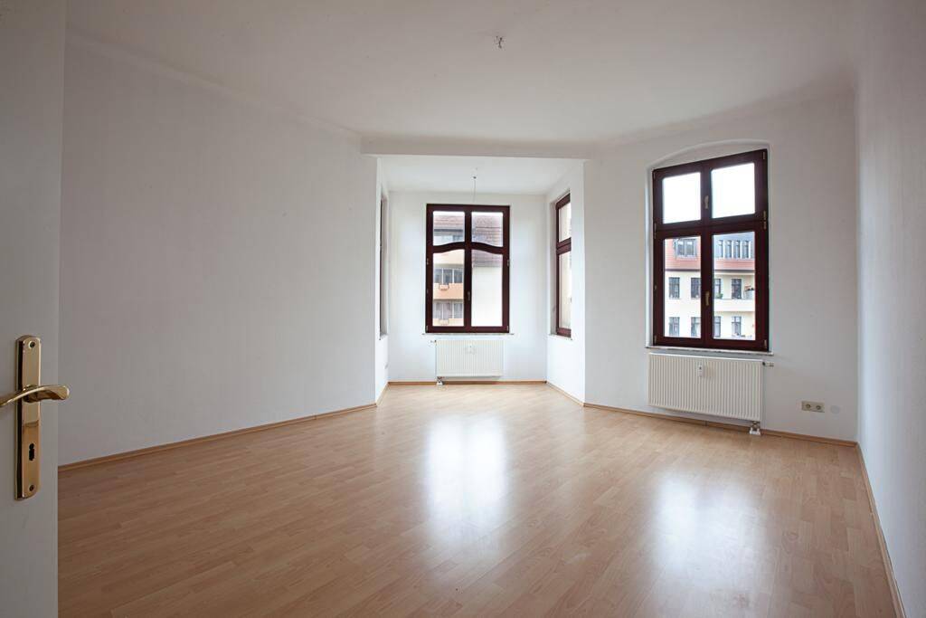 Helle 2-Raum-Altbauwohnung mit Balkon und Erker (2.OG) – provisionsfrei, 39106 Magdeburg (Alte Neustadt)
