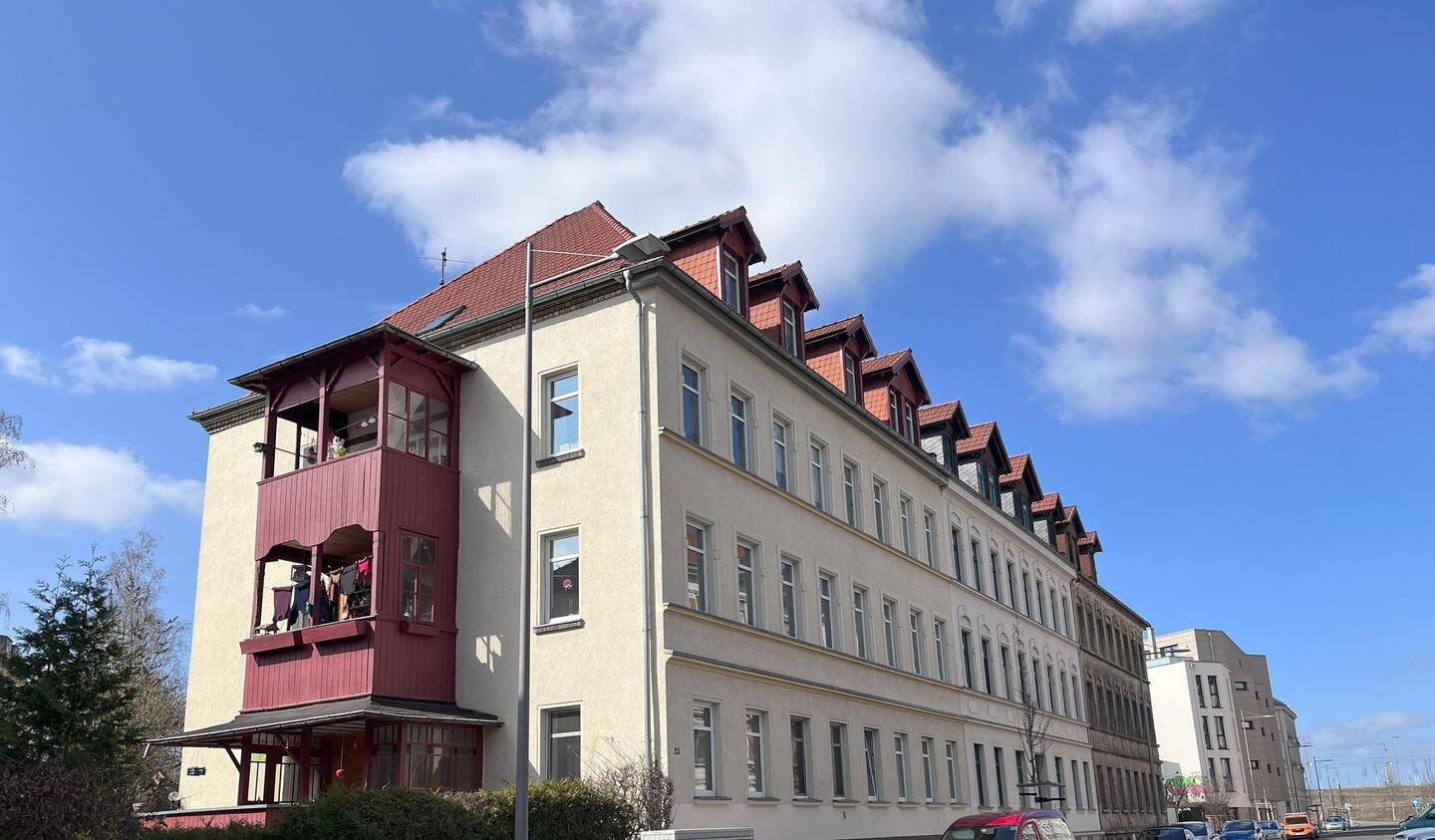 Großer Balkon mit Buntglasfenstern und Zimmer mit Deckenstuck!, 4229 Leipzig (Kleinzschocher Plagwitz Schleußig)