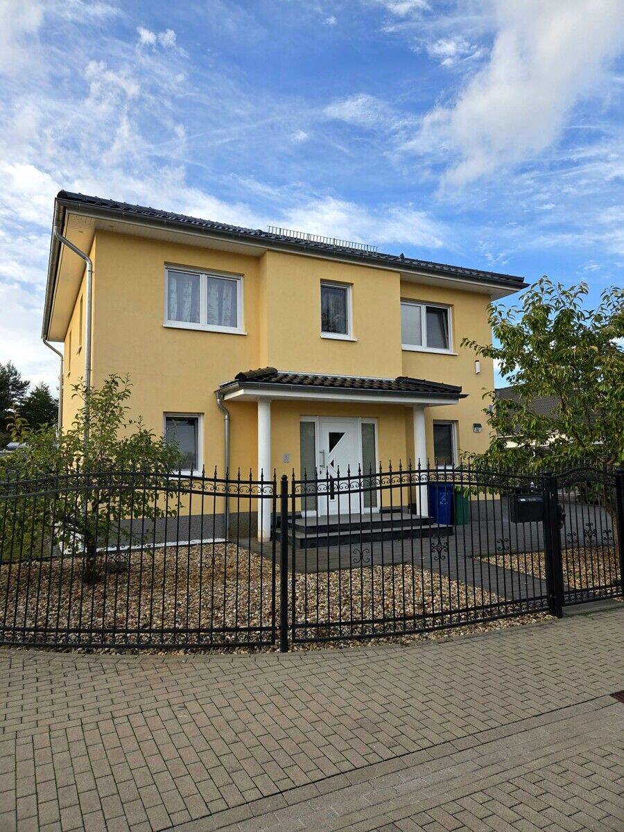 Hauptstadtmakler-Neuwertiges Traumhaus in Top Lage, 14974 Ludwigsfelde
