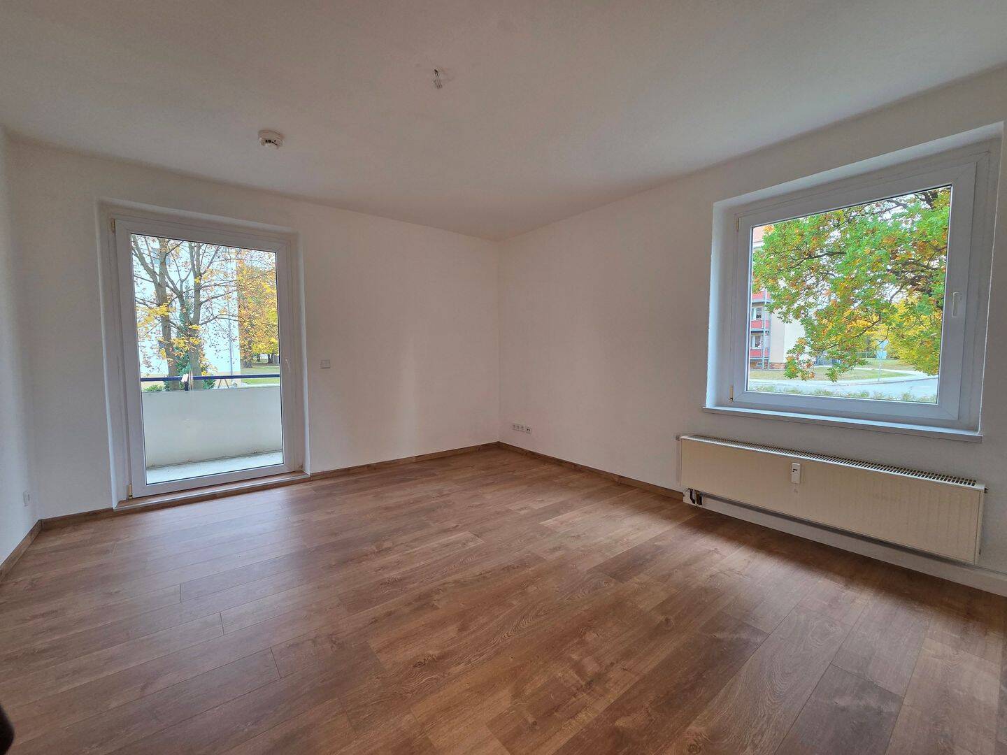 4-Raum-Wohnung mit Balkon in zentraler Lage in Schipkau, 1993 Schipkau