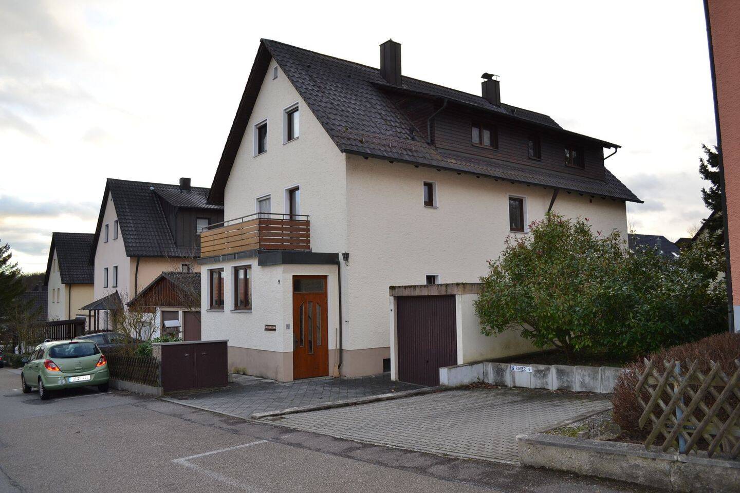 Gepflegte 3.-Zimmer-Mansardenwohnung, 93138 Lappersdorf
