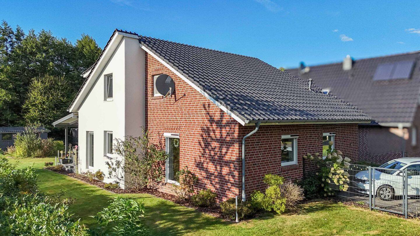 Modernes Wohnen auf großzügigem Grundstück – gepflegtes Einfamilienhaus mit 5 Zimmern, 26845 Nortmoor