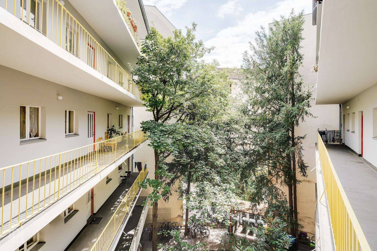 Zuhause im Richardkiez – Helle 2-Zimmer-Wohnung mit Einbauküche, 12055 Berlin (Neukölln)