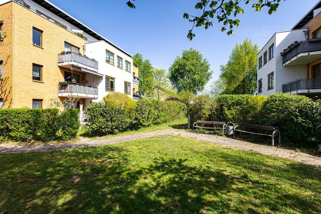 Hübsche 5-Zimmer-Wohnung **Provisionsfrei**, 12524 Berlin (Treptow-Köpenick Altglienicke Kleingartenanlage Falkenbrunn 1)