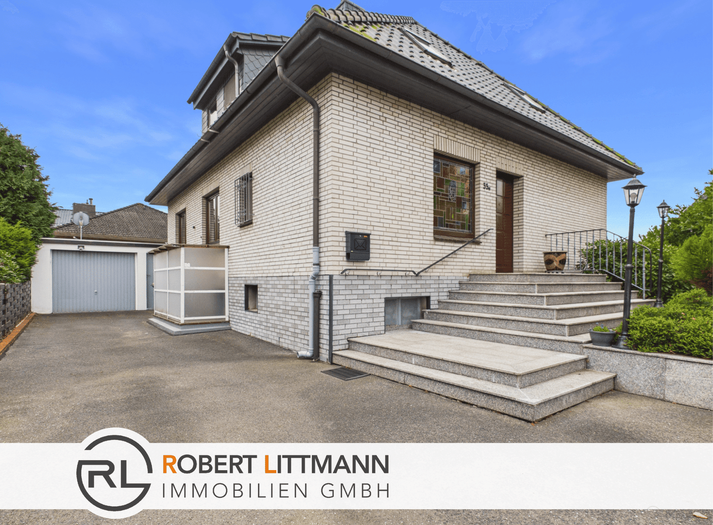 Viel Platz für Ihre Ideen! 1-2 Familienhaus mit Garten, Garage und Potenzial in Bremerhaven-Lehe, 27578 Bremerhaven (Lehe Leherheide)