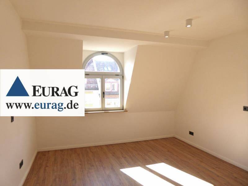 N-Steinbühl: Erstbezug! Komfortable 1-Zi.-Wohnung, 4.OG (m.A.), Einbauküche, Kühlung, Stpl., 90459 Nürnberg