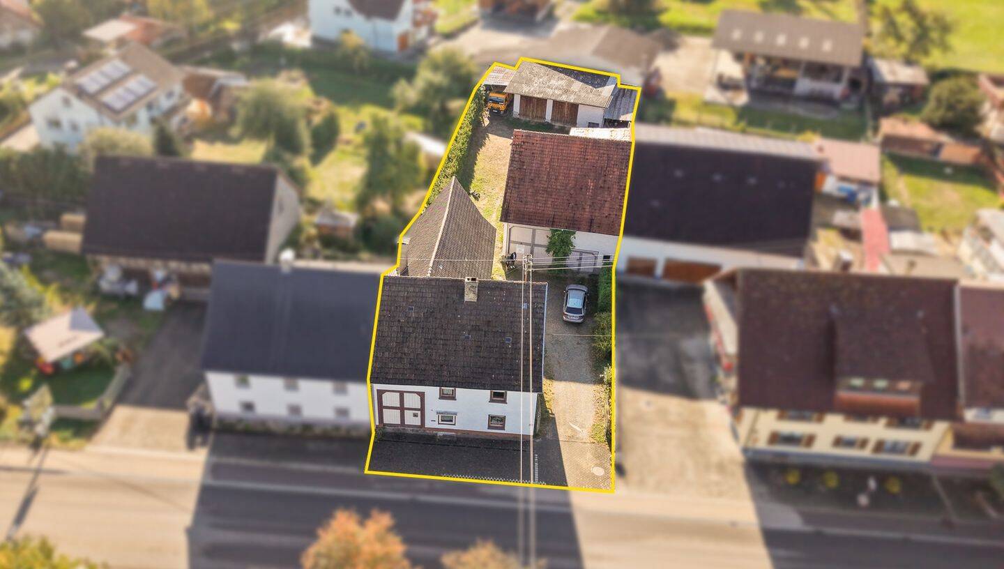 Platz ohne Ende – Wohnhaus mit Scheunen, Garagen und großzügigen Lagerflächen, 72505 Krauchenwies