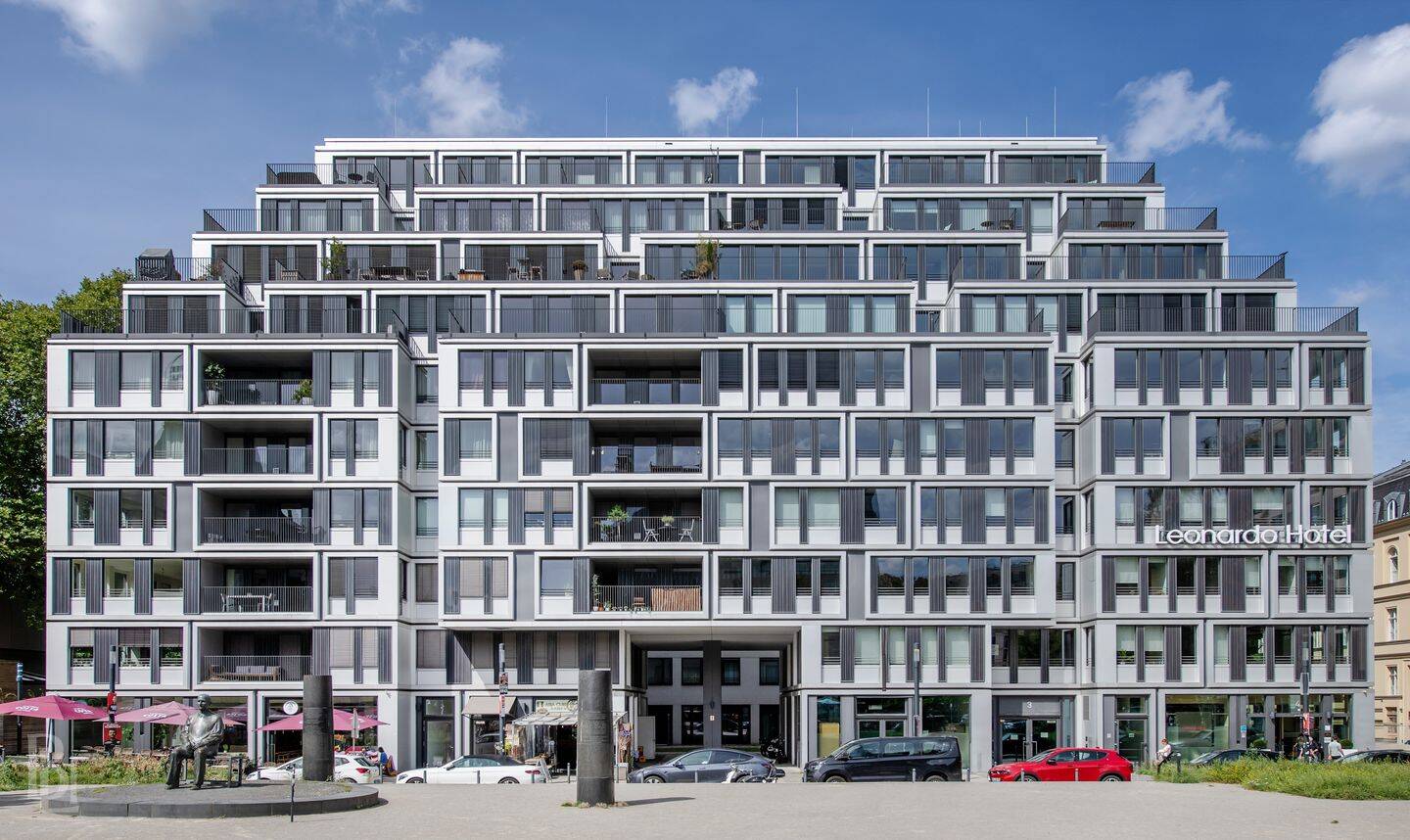 Wohnen auf höchstem Niveau – 4 Zimmer im YOO Berlin mit Concierge & Spa, 10117 Berlin (Mitte)