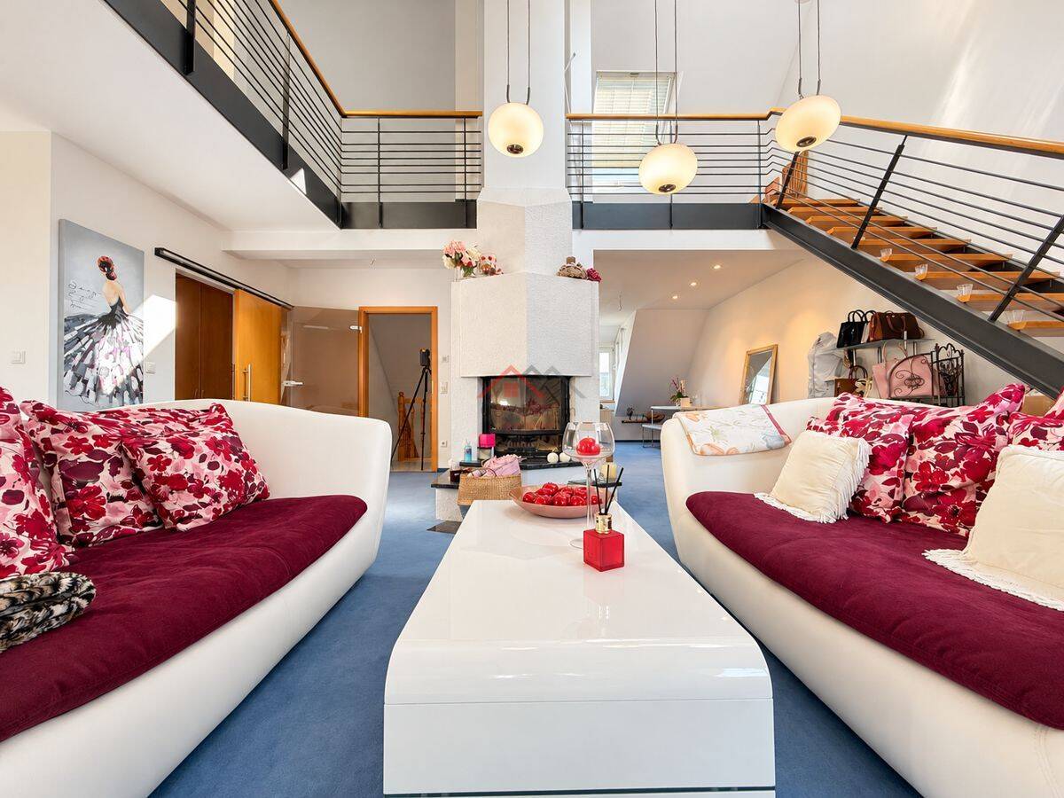 Ein Zuhause, das mit dem Leben wächst – großzügiges Wohnen mit Galerie und vielen Möglichkeiten, 78532 Tuttlingen