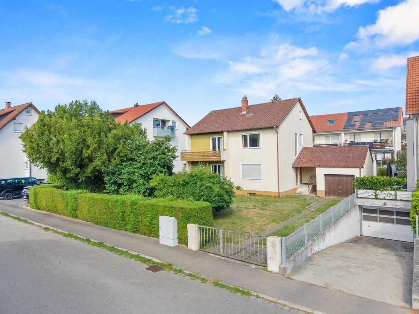 Raum für Ideen – großzügiges Einfamilienhaus mit Entwicklungspotenzial, 88046 Friedrichshafen