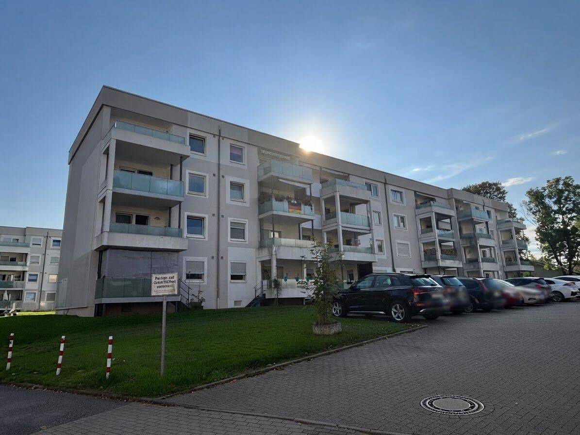 Wohnen mit Wohlfühlfaktor: Helle 2-Zimmer-Wohnung mit großzügigem Balkon in Leverkusen, 51381 Leverkusen (Bergisch Neukirchen Lützenkirchen Quettingen)