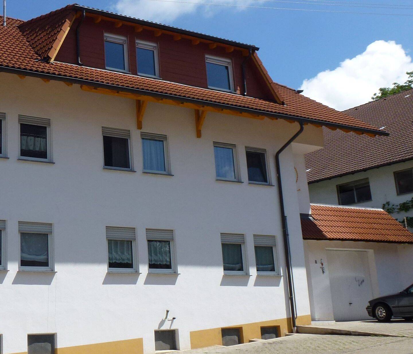 Lichtdurchflutete 4-Zimmerwohnung mit Balkon und Ausblick, 78176 Blumberg