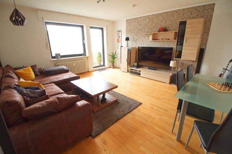 Modernisierte 3,5 Zimmer-Wohnung mit EBK, Balkon + optional mit Tiefgaragenplatz, 47906 Kempen
