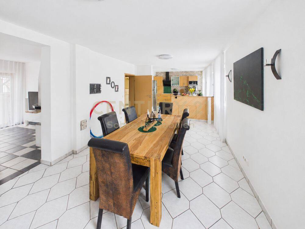 Einfamilienhaus mit Garage, Werkstatt und Blick über die Weinberge, 55459 Aspisheim
