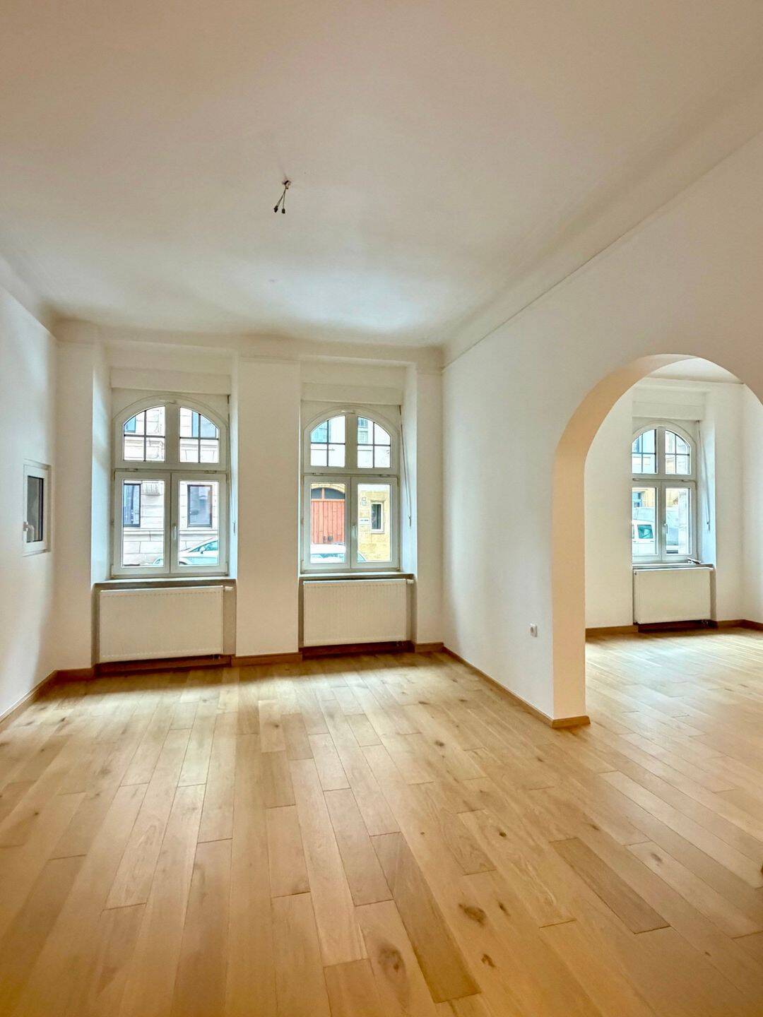 4-Zimmer-Wohnung in saniertem Jugendstilhaus, 90461 Nürnberg